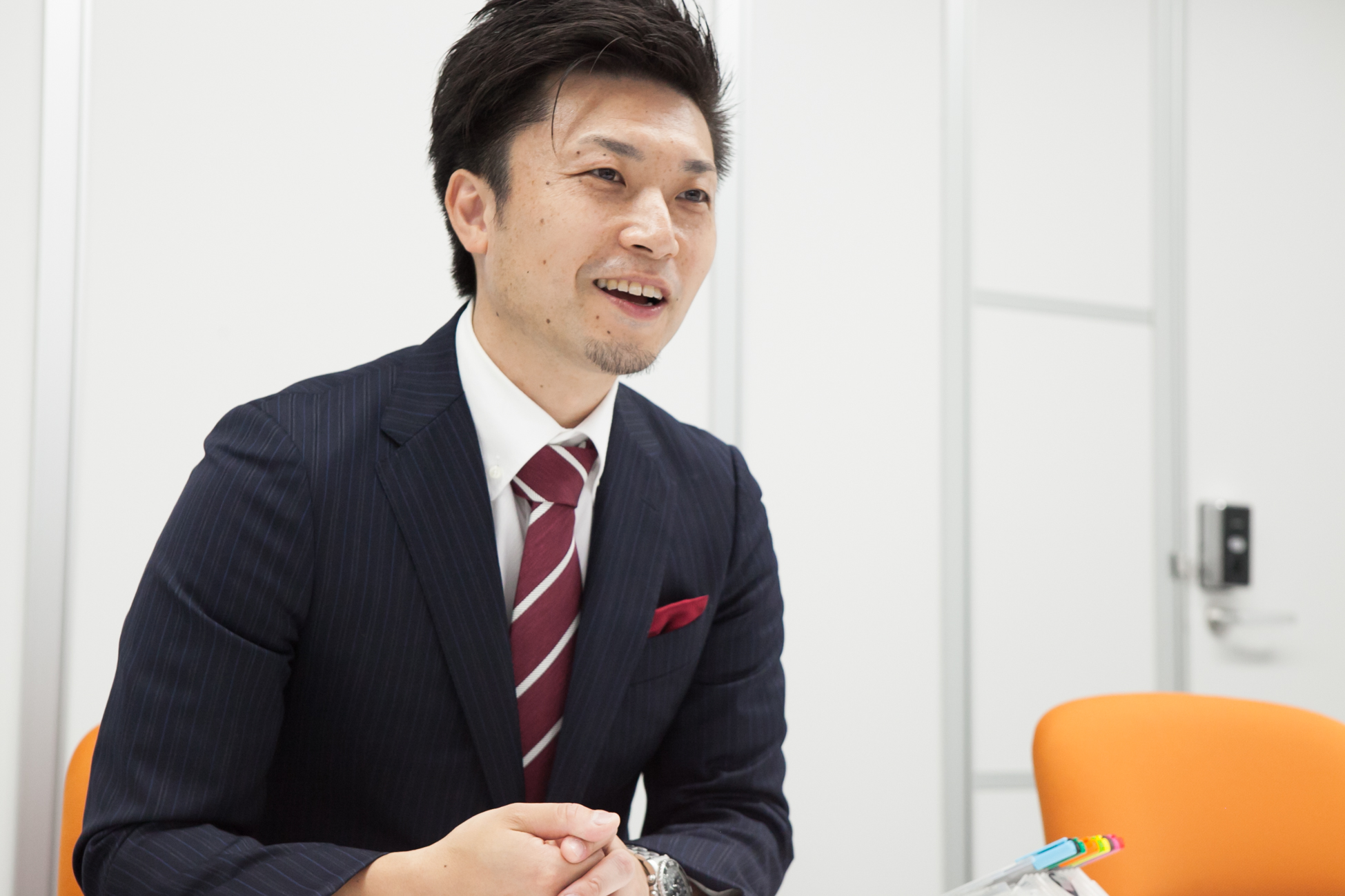 波間亮